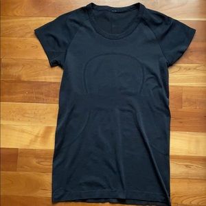 🍋 lululemon Swiftly Short Sleeve shirt